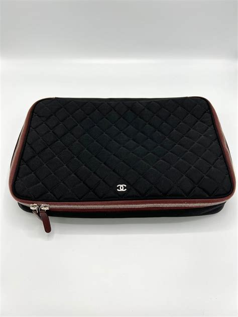 pochette chanel beauty|chanel patchwork pouch.